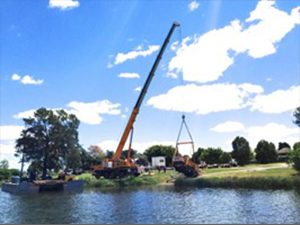 Crane barge services rendered in Sydney